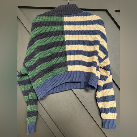 VICI Varsity Color-block Cropped Half Zip Sweater, Size Medium - Picture 7 of 8